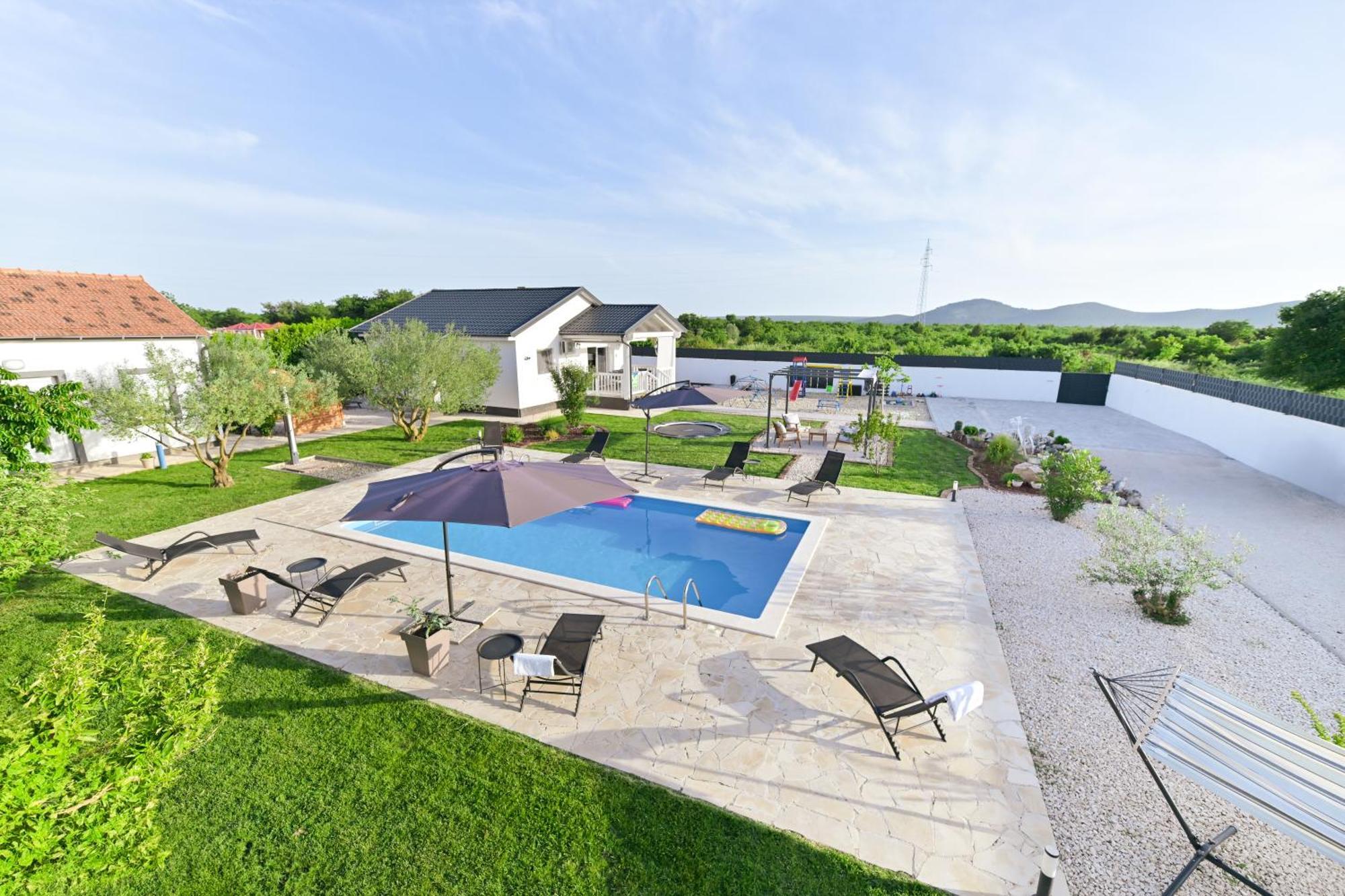 Apartment Amelie - With Pool And Sauna! Galovac (Zadar) Exterior foto